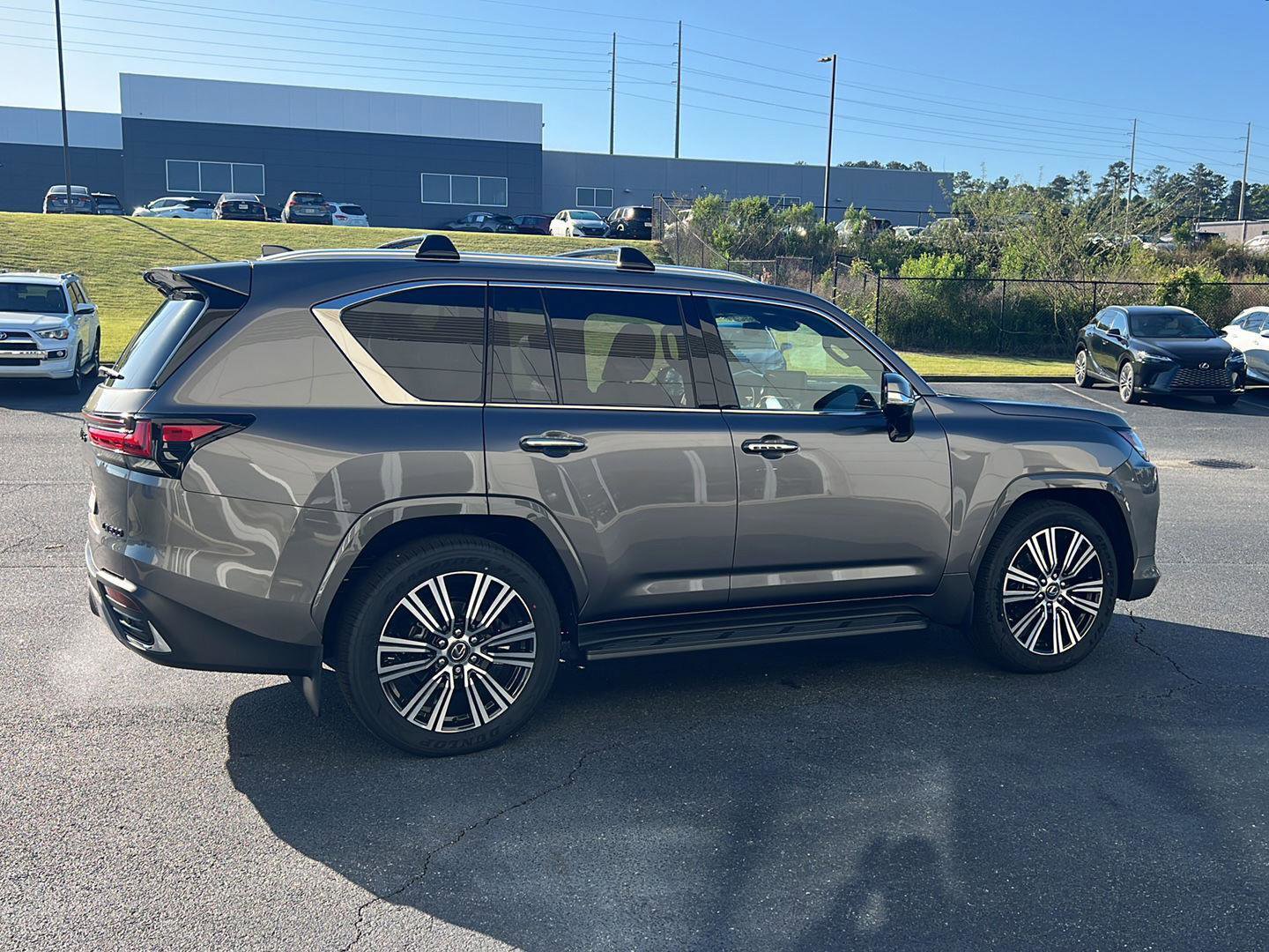 New 2026 Lexus LX 600 4WD w/ Luxury Package image 7