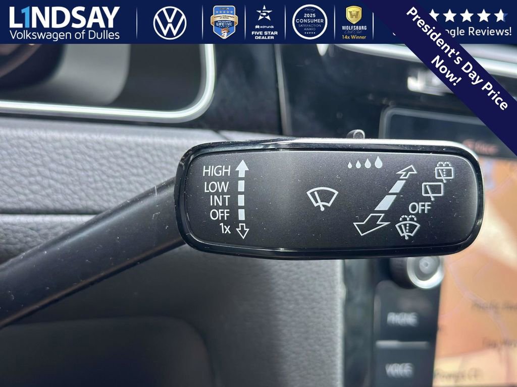 Used 2019 Volkswagen Golf R 4-Door image 22