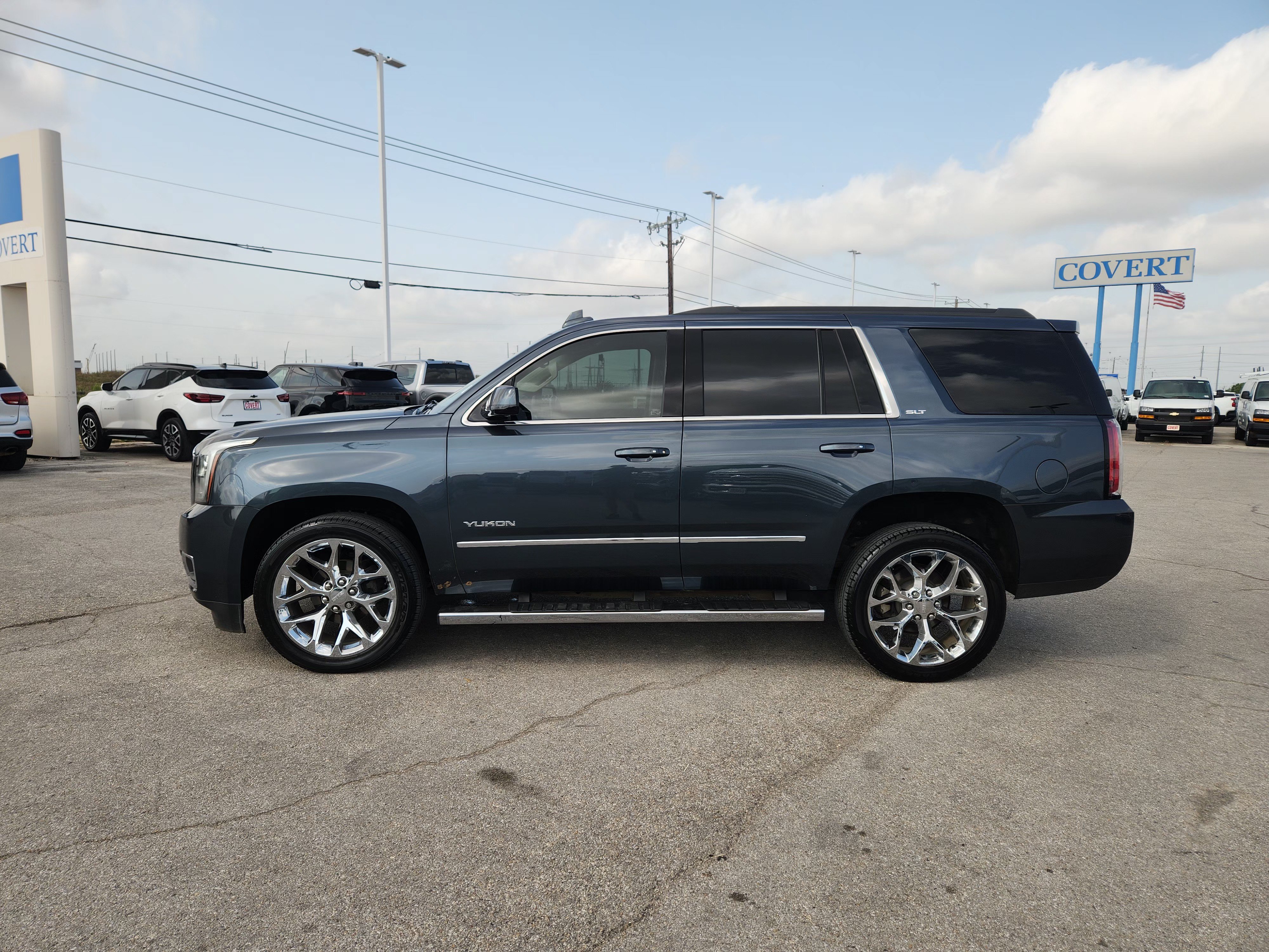 Used 2020 GMC Yukon SLT w/ Premium Edition RWD image 4