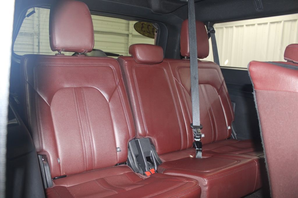 Used 2023 Ford Expedition Max Limited image 35