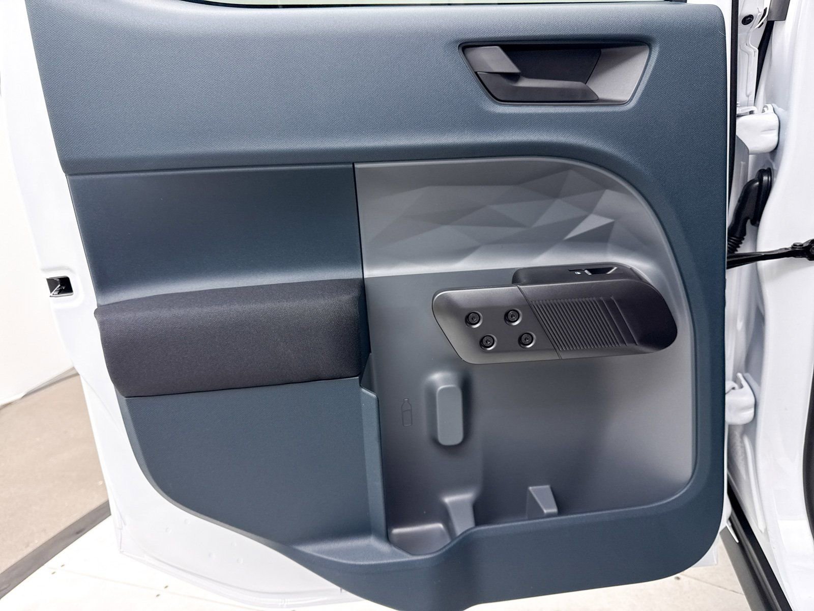 Used 2025 Ford Maverick XL w/ Equipment Group 102A image 29