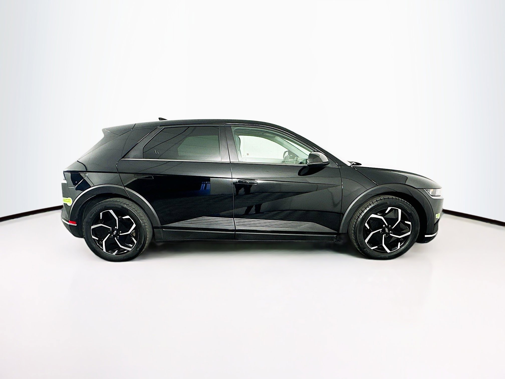 Used 2023 Hyundai Ioniq 5 SE w/ Cargo Package image 10