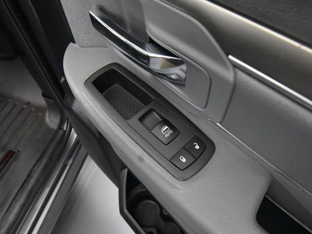 Used 2017 RAM 1500 Classic SLT image 37