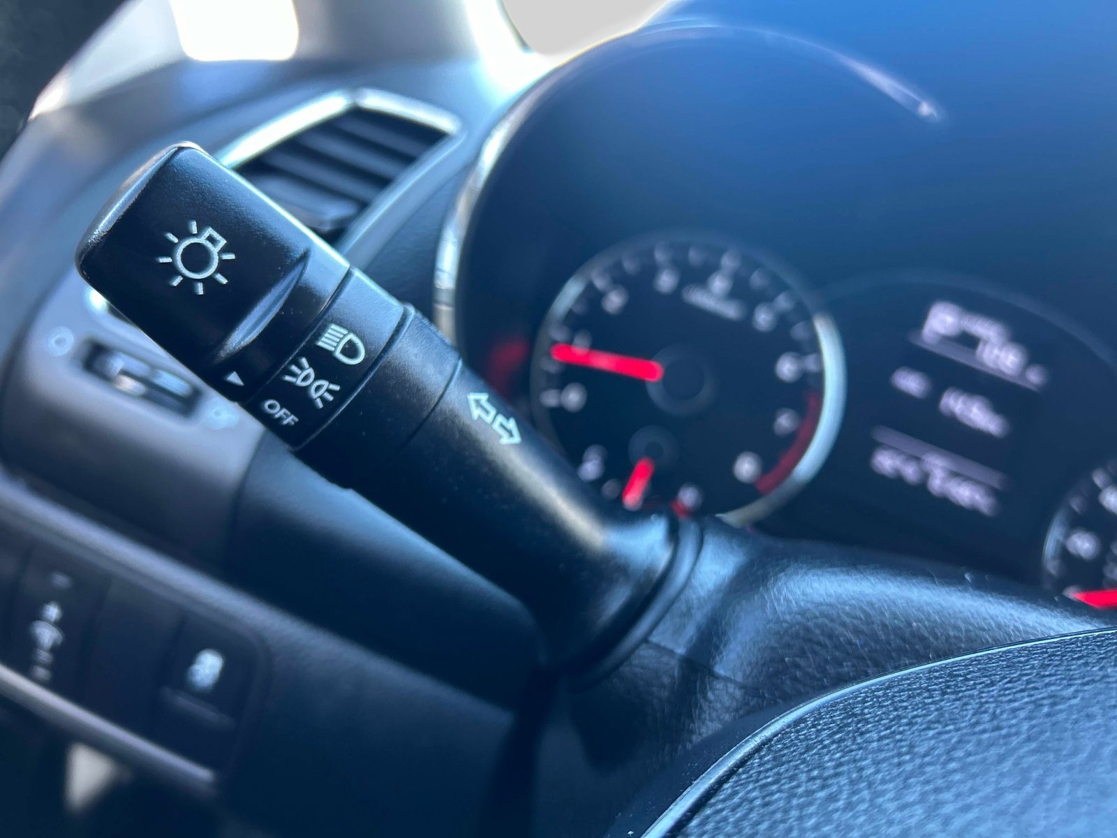 Used 2018 Kia Forte LX image 22