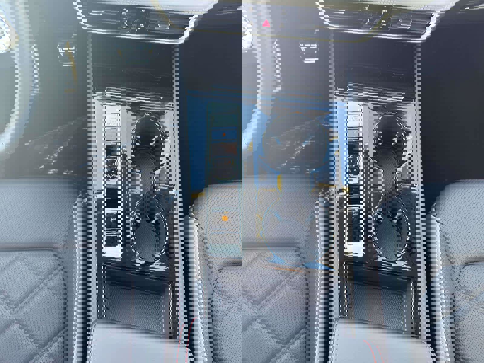 New 2026 Volkswagen Atlas Peak Edition image 13