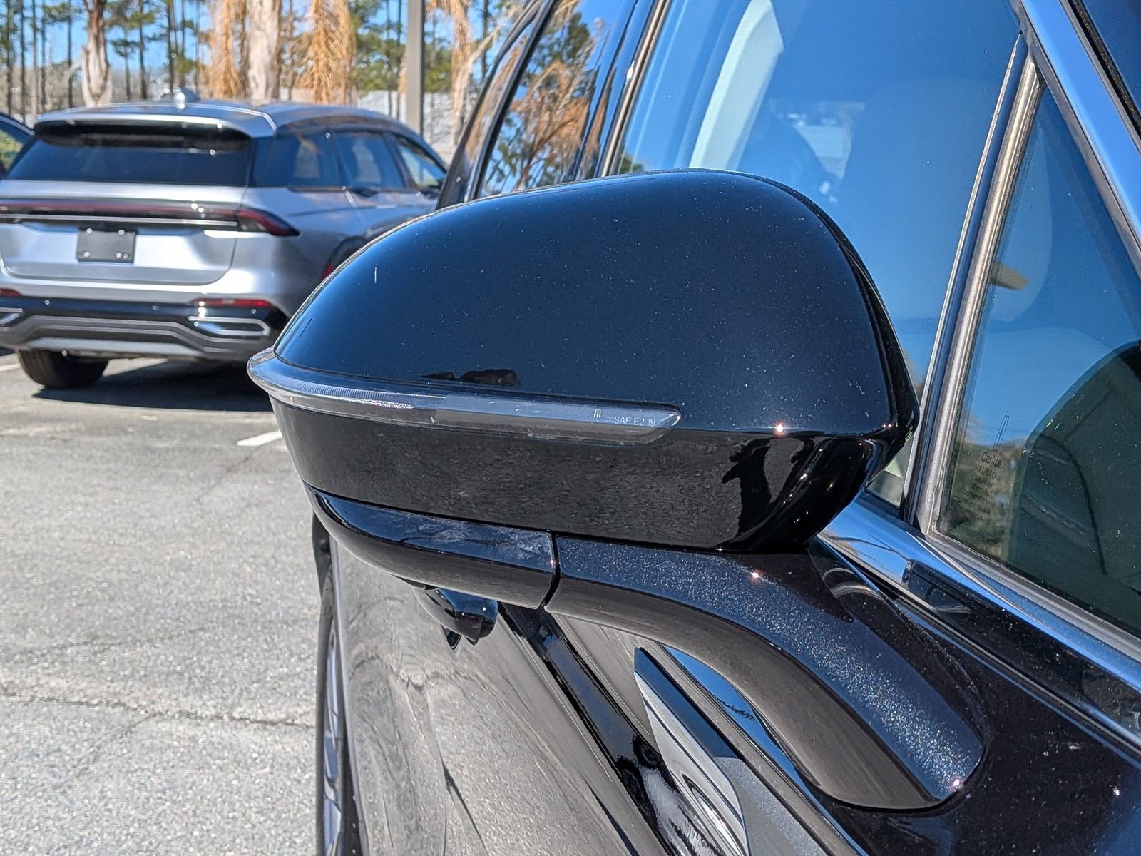 Certified 2025 Lincoln Corsair FWD w/ Equipment Group 101A image 13