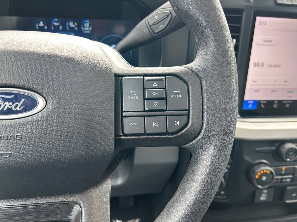 Used 2024 Ford F350 XLT w/ XLT Premium Package AWD/4WD image 17