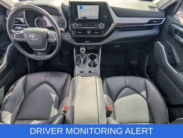 Used 2023 Toyota Highlander XLE image 8