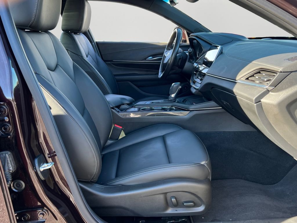 Used 2021 Cadillac CT4 Luxury w/ Sun And Sound Package image 7