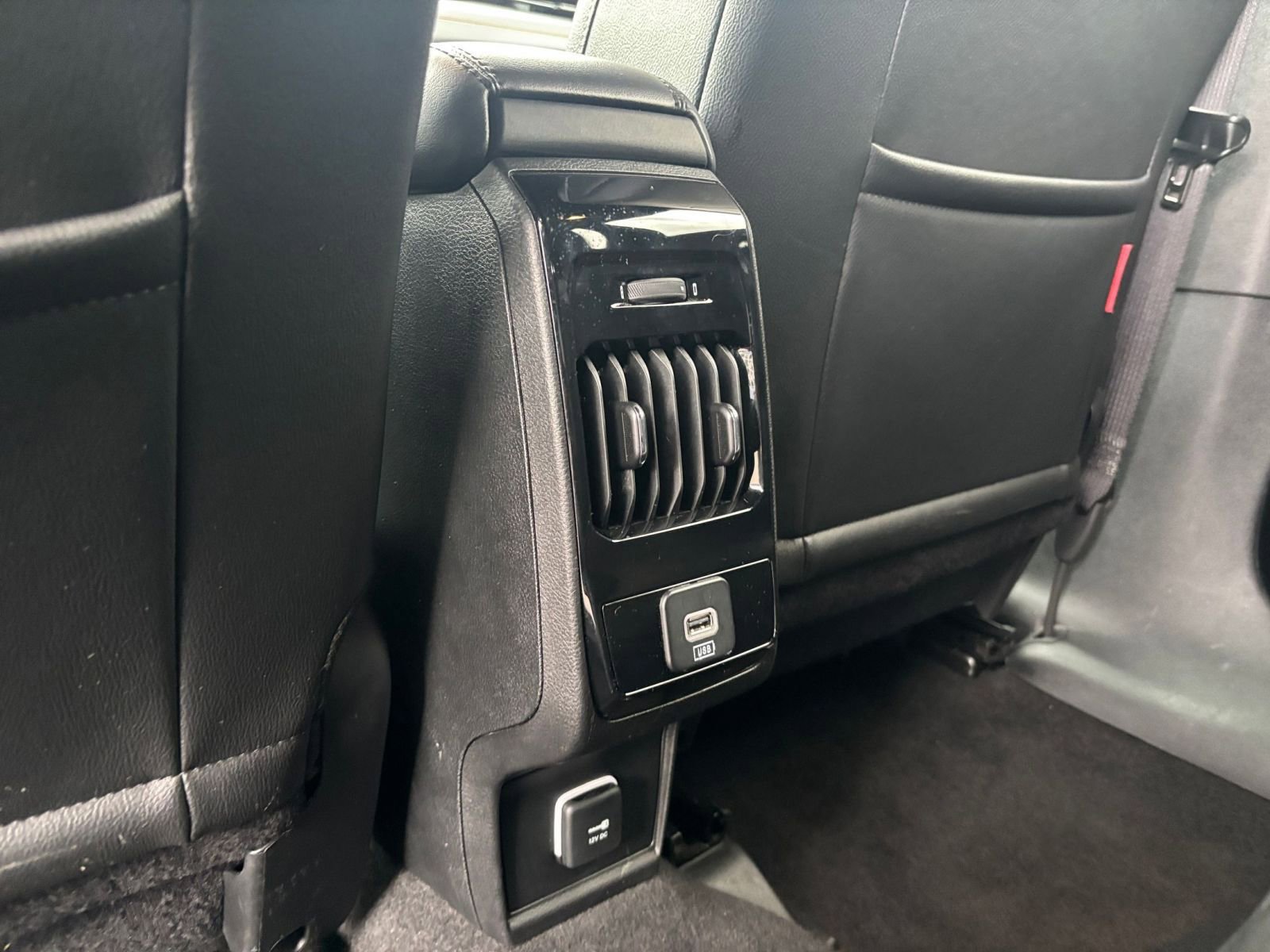 Used 2025 Jeep Compass Trailhawk image 23