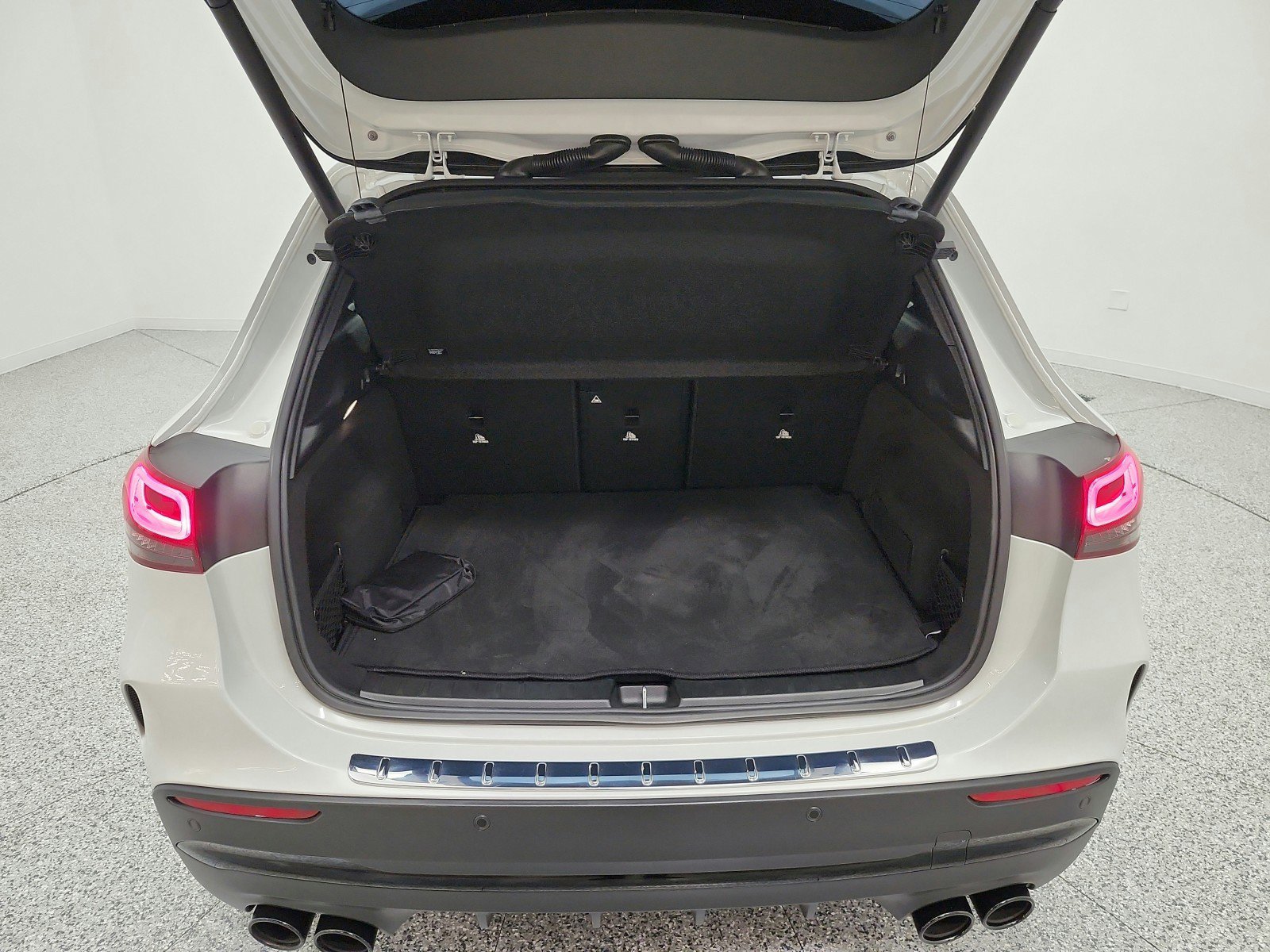 Used 2023 Mercedes-Benz GLA 45 AMG 4MATIC image 21