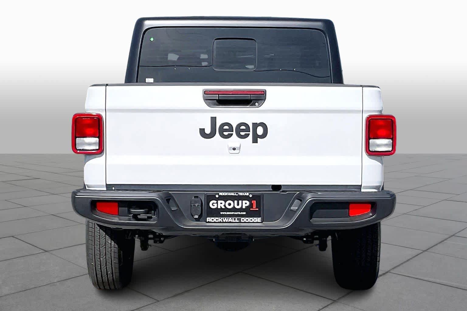 New 2026 Jeep Gladiator Sport AWD/4WD image 4