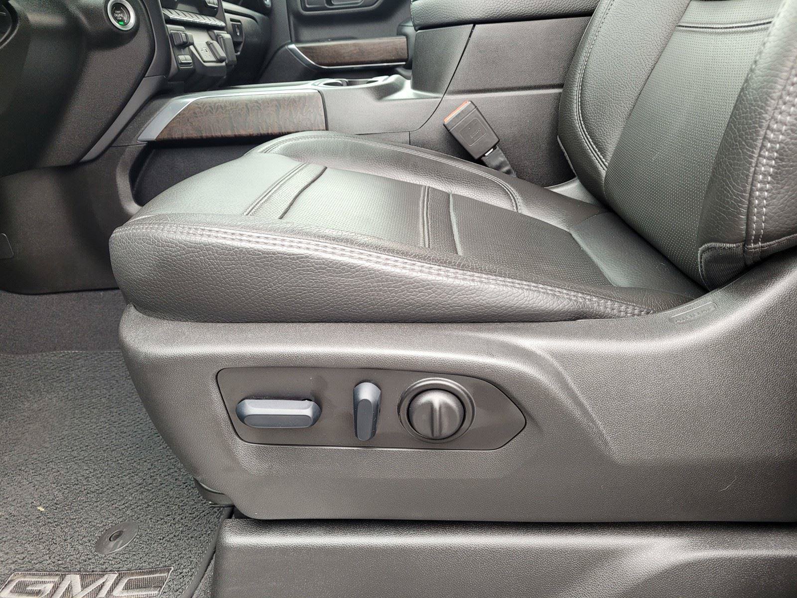 Used 2022 GMC Sierra 2500 Denali w/ Denali Ultimate Package AWD/4WD image 22