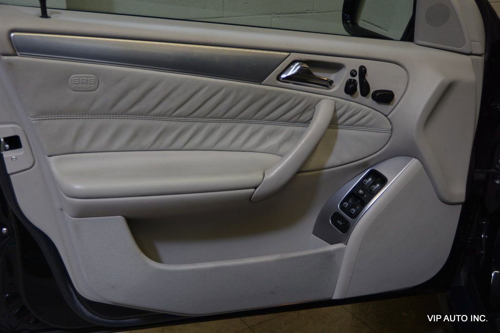 Used 2005 Mercedes-Benz C 55 AMG Sedan image 7