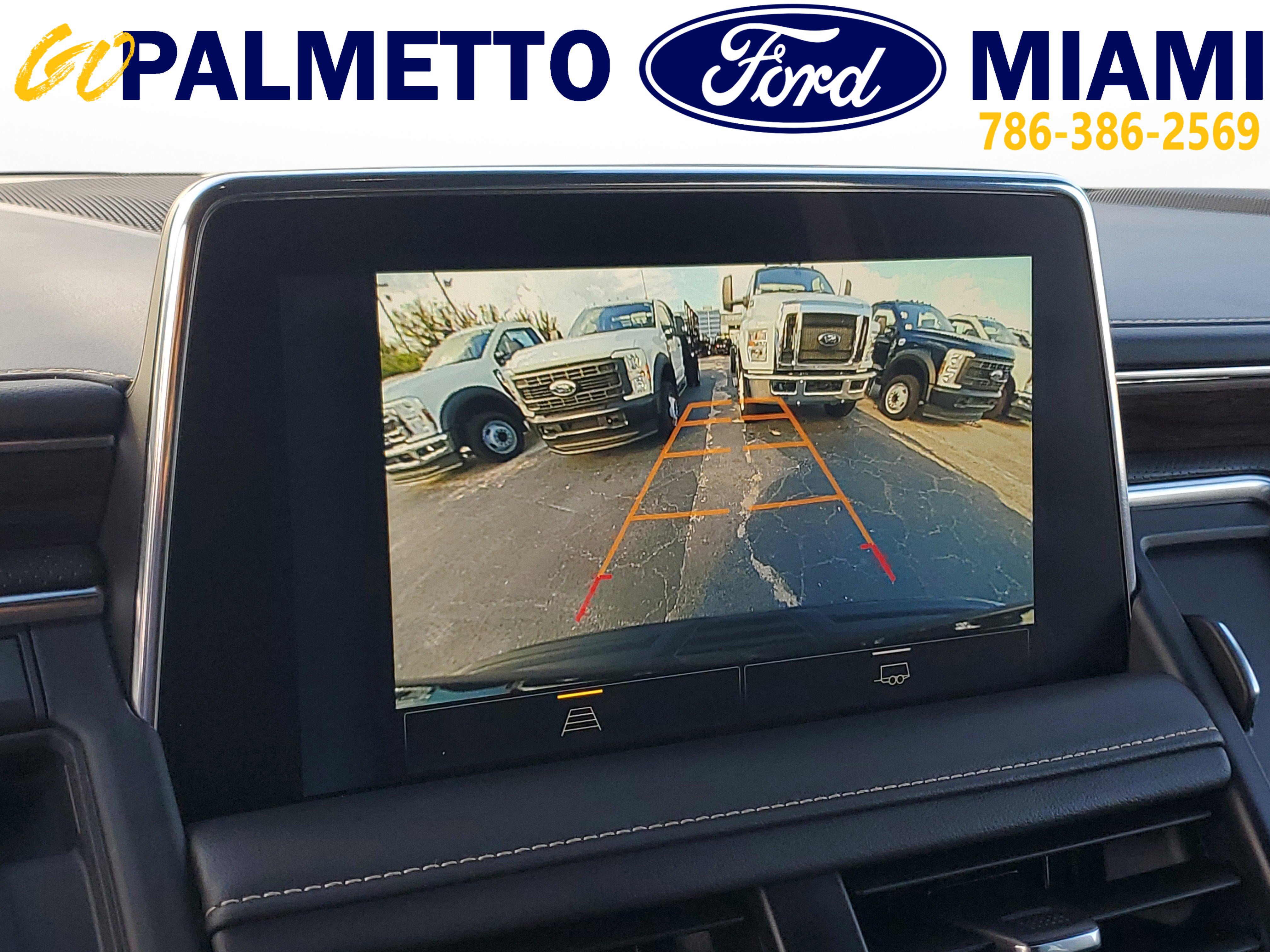 Used 2023 Chevrolet Suburban Premier image 26