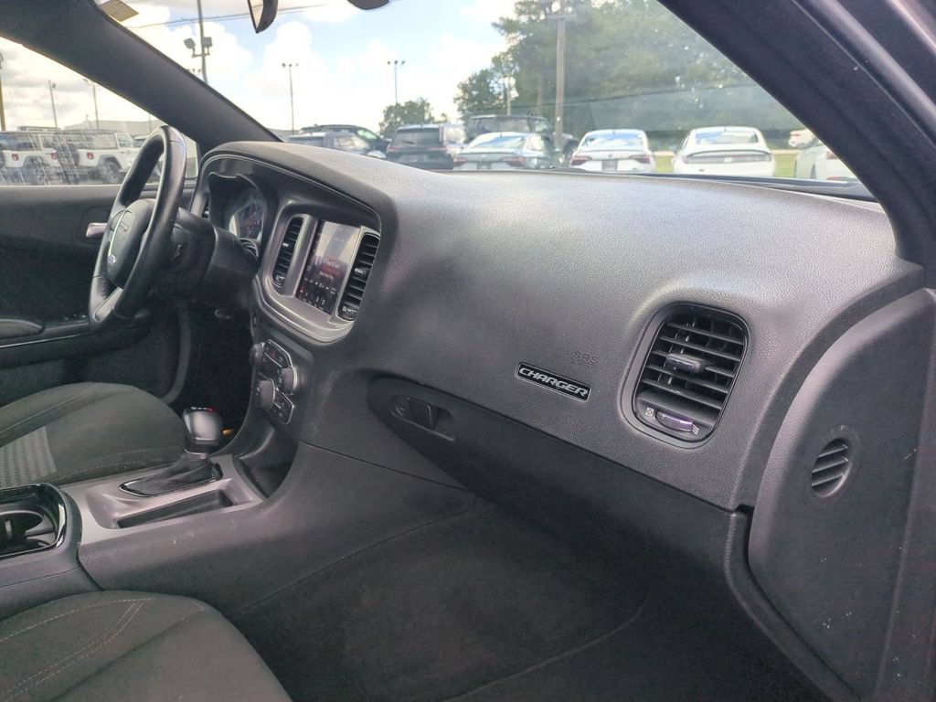Used 2023 Dodge Charger SXT w/ Blacktop Package RWD image 31
