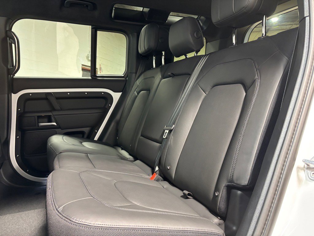 New 2025 Land Rover Defender 110 V8 image 29