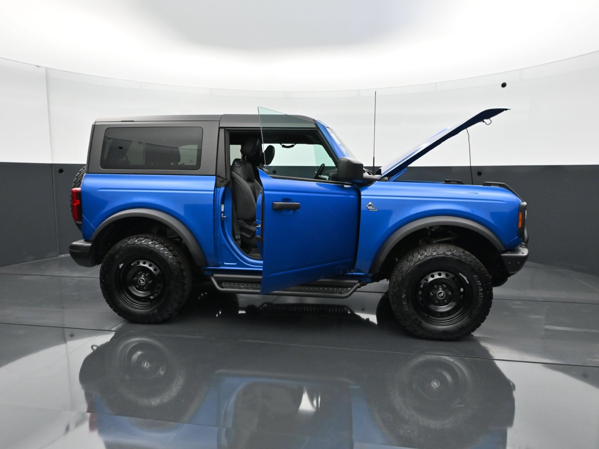 Used 2021 Ford Bronco Black Diamond AWD/4WD image 34