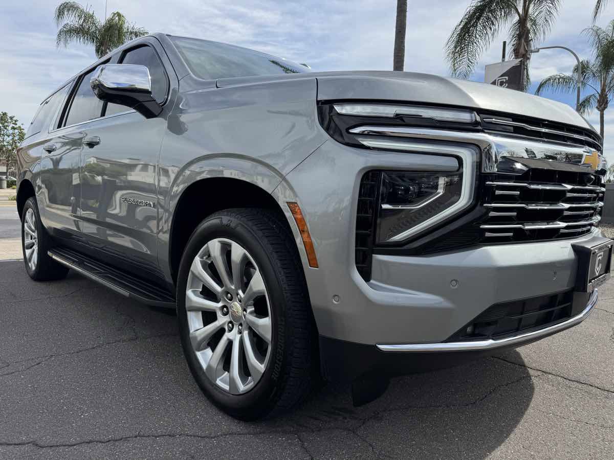 Used 2025 Chevrolet Suburban Premier image 10