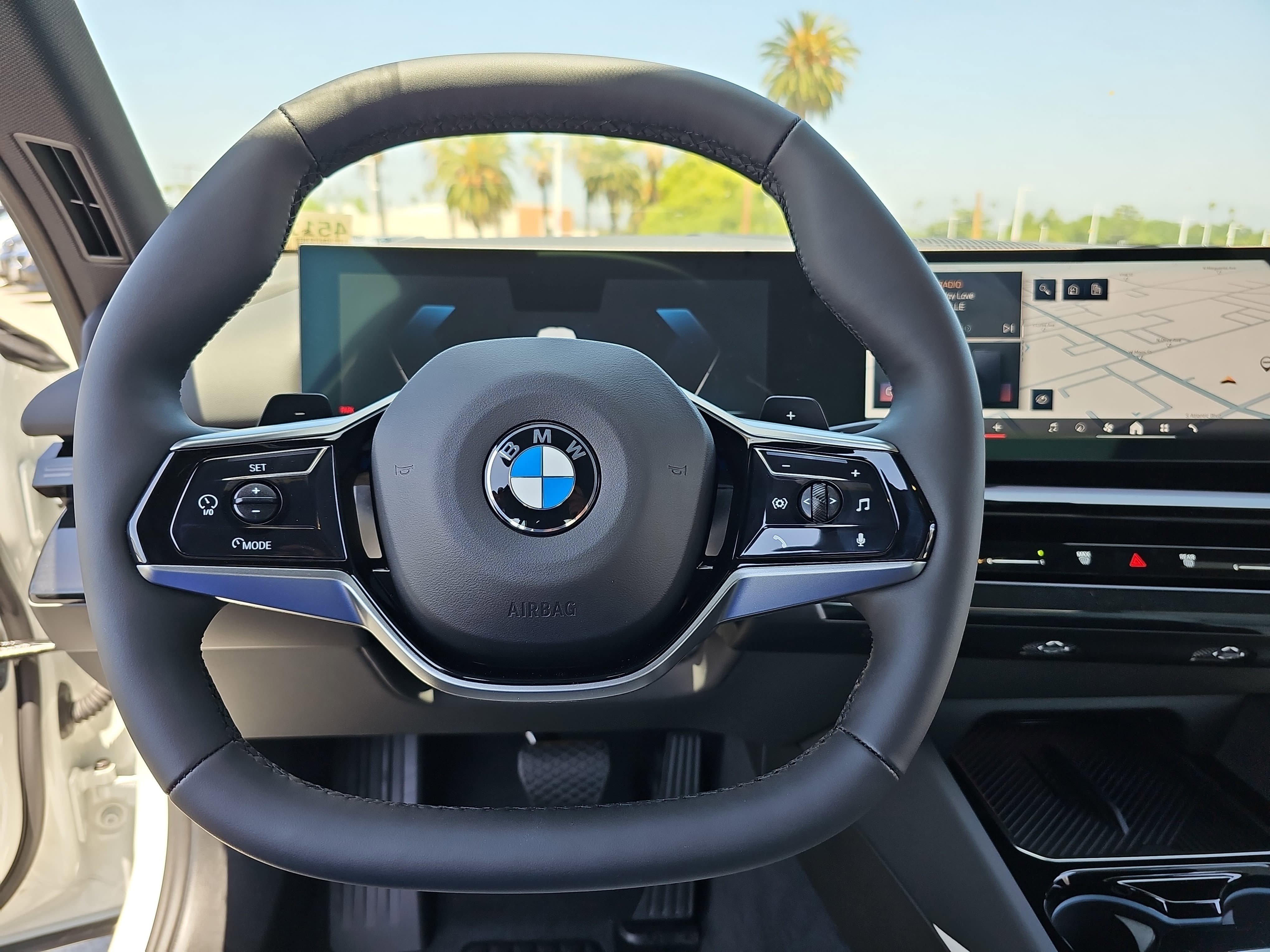 Used 2025 BMW 530i w/ Premium Package RWD image 18