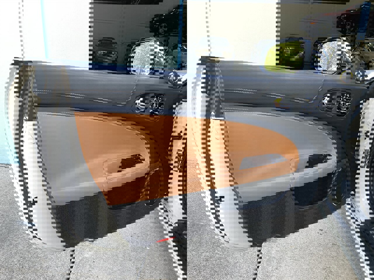 Used 2014 Jaguar XKR R image 27