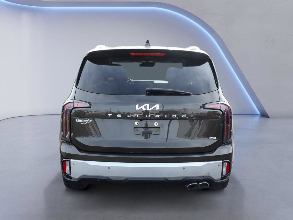 Used 2023 Kia Telluride EX w/ EX Captain's Chair Package AWD/4WD image 6