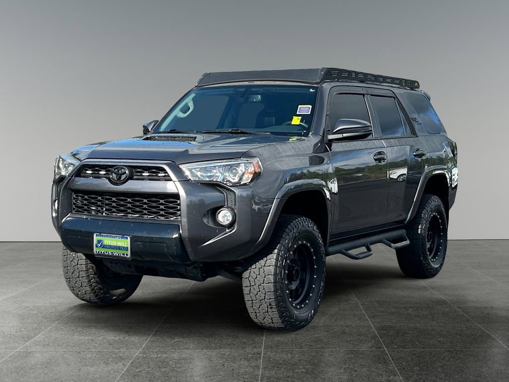 Used 2018 Toyota 4Runner TRD Off-Road Premium AWD/4WD image 4