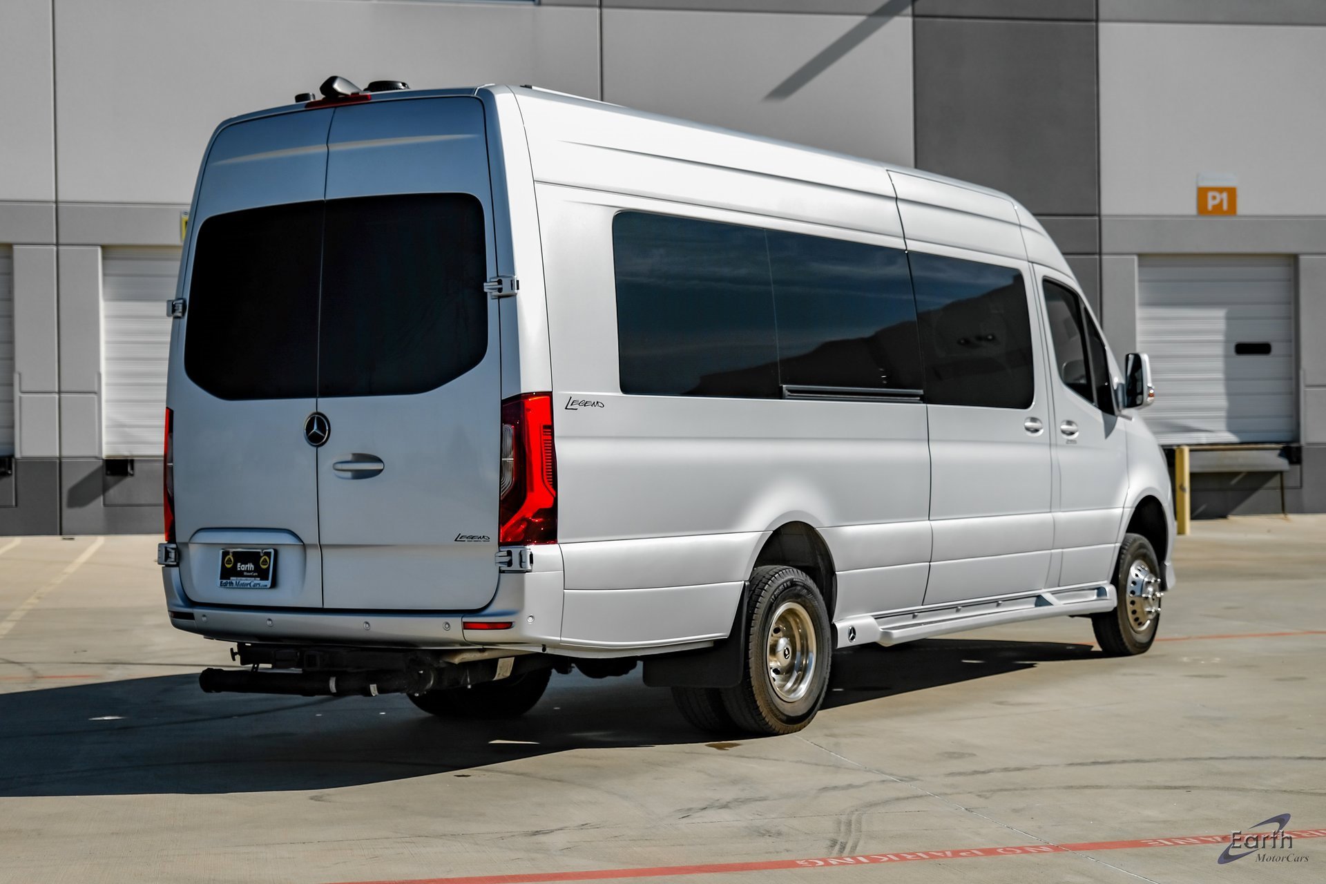 Used 2023 Mercedes-Benz Sprinter 3500 w/ Parking Package image 13