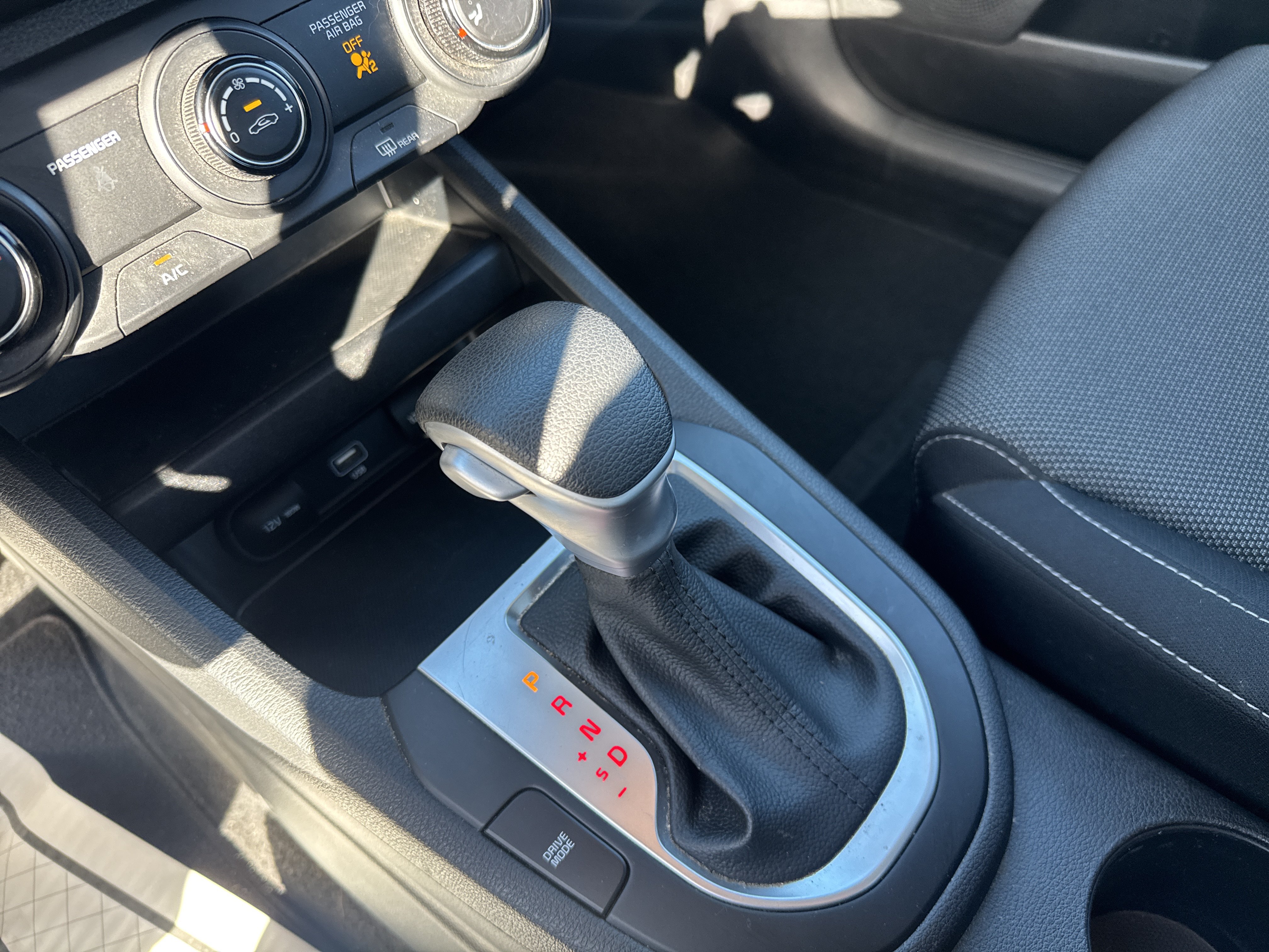 Used 2023 Kia Forte LXS w/ LXS Technology Package FWD image 24
