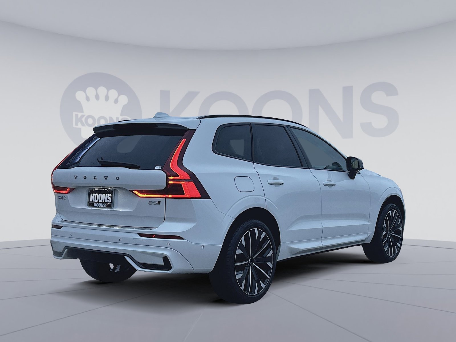New 2026 Volvo XC60 B5 Ultra w/ Protection Package Premier image 7