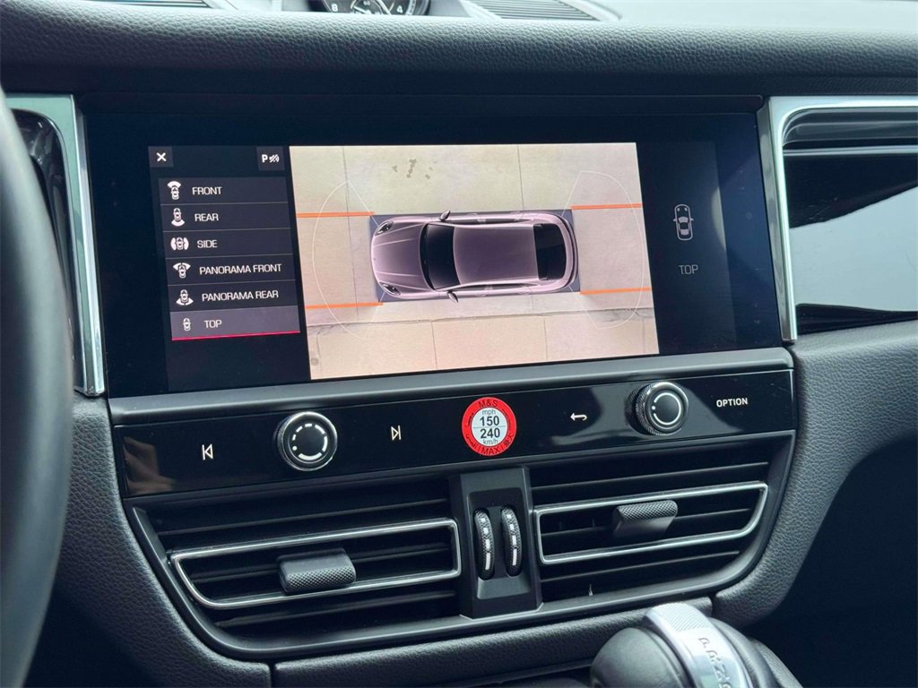 Used 2025 Porsche Macan Turbo image 23