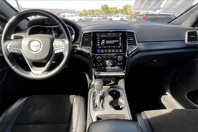 Certified 2022 Jeep Grand Cherokee Laredo X image 15