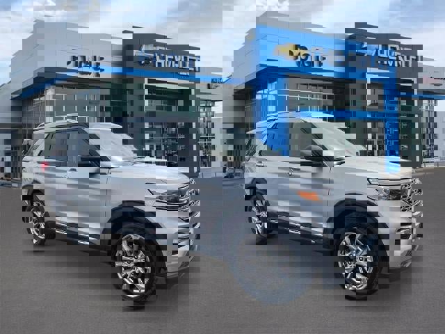 Used 2023 Ford Explorer Limited image 1