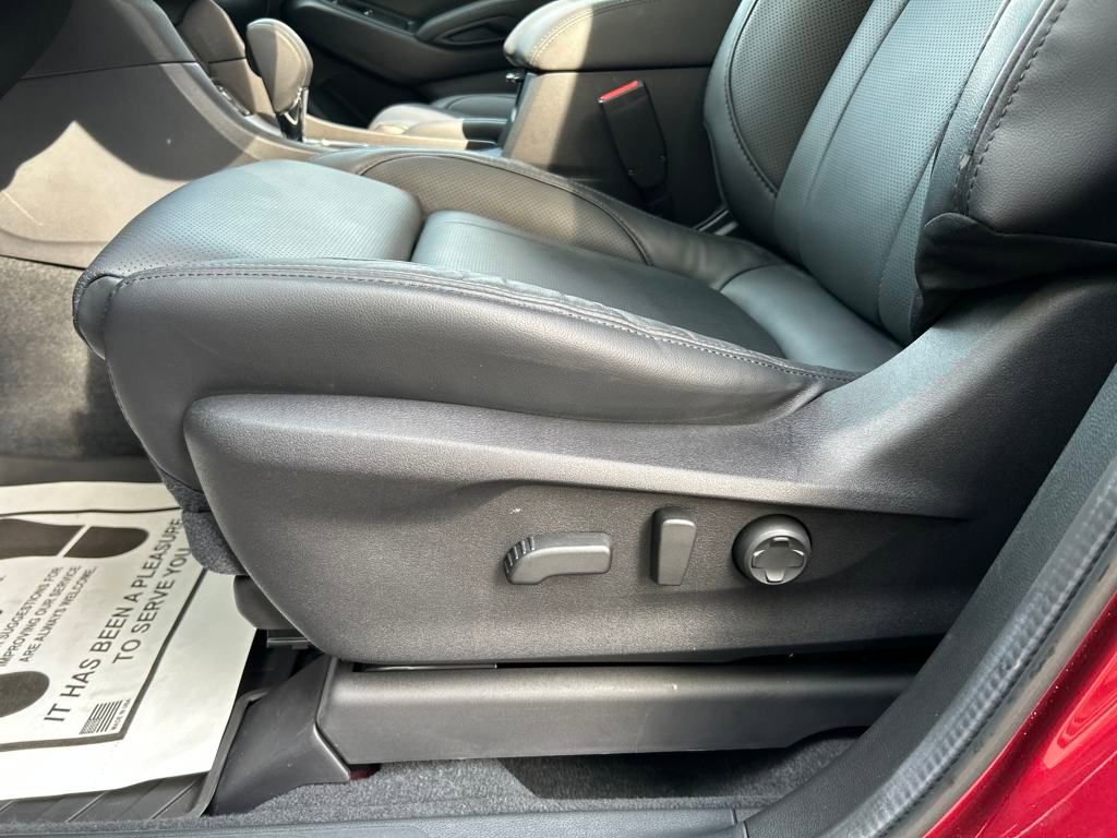 Used 2025 Subaru Ascent Bronze Edition image 16