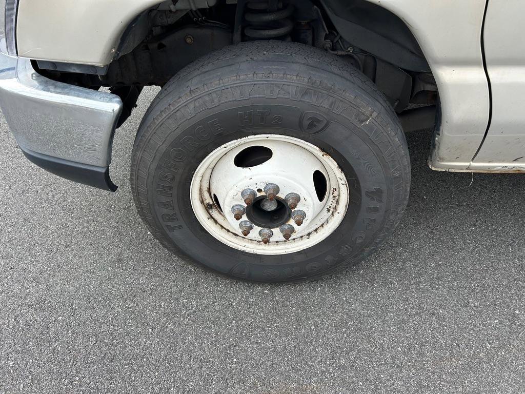 Used 2017 Ford E-350 and Econoline 350 Super Duty w/ Power Windows & Locks Group RWD image 11