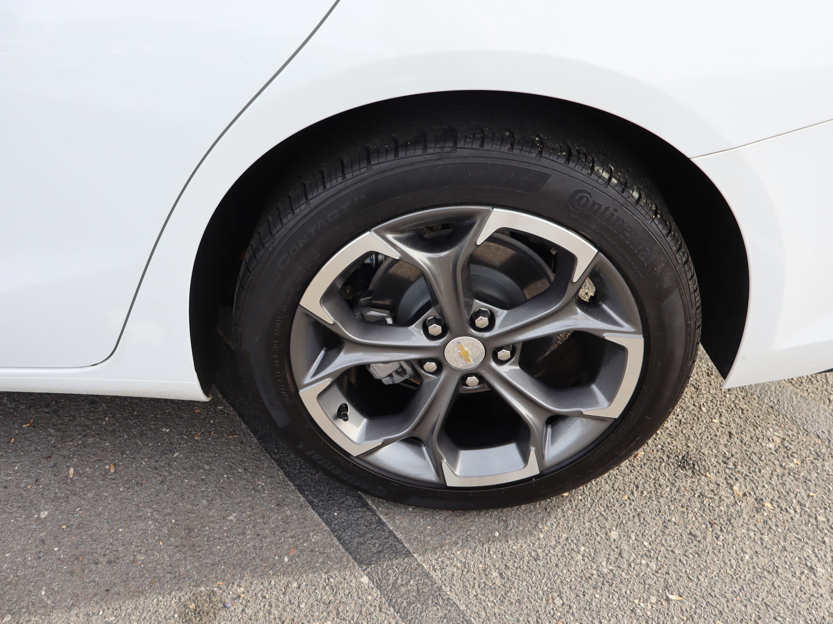 Used 2024 Chevrolet Malibu LT image 40