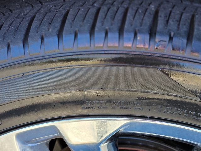 Used 2017 Cadillac Escalade Luxury image 11