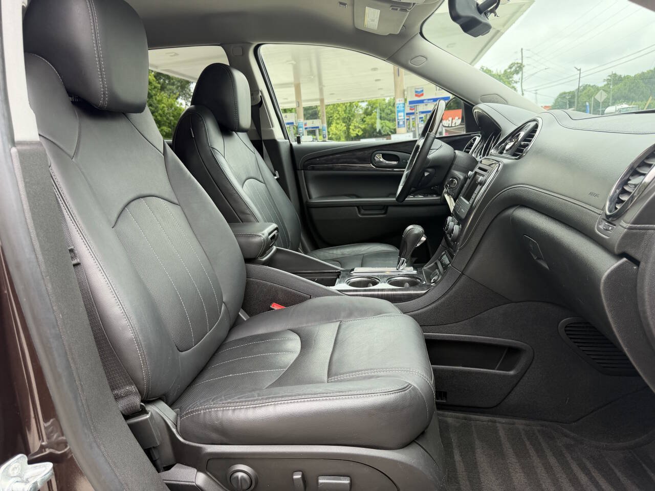 Used 2016 Buick Enclave Leather FWD image 6