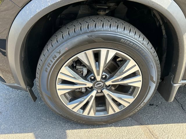 Certified 2023 Nissan Rogue SV image 8
