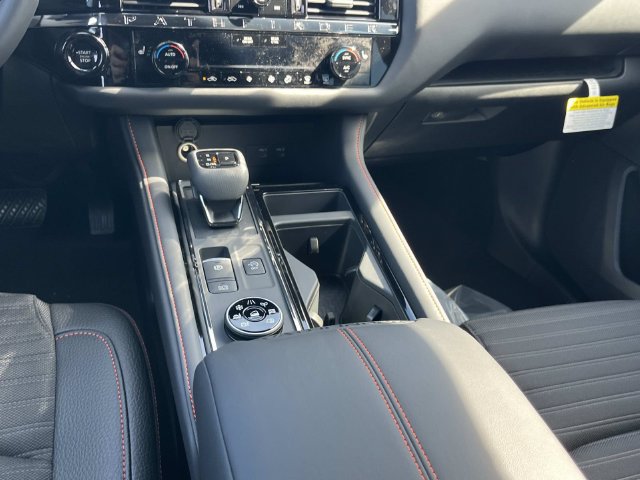 New 2026 Nissan Pathfinder Rock Creek AWD/4WD image 17