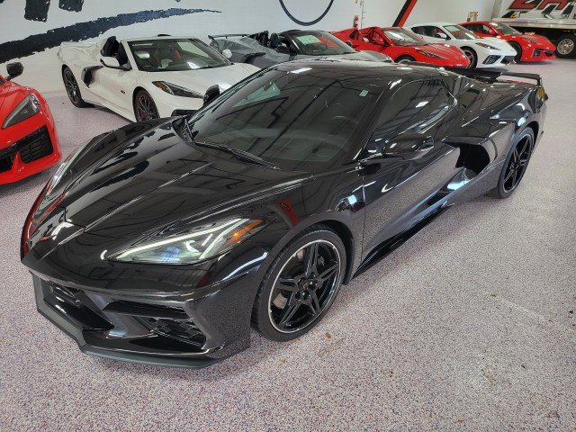 Used 2022 Chevrolet Corvette Stingray Premium Conv w/ Z51 Performance Package RWD image 11