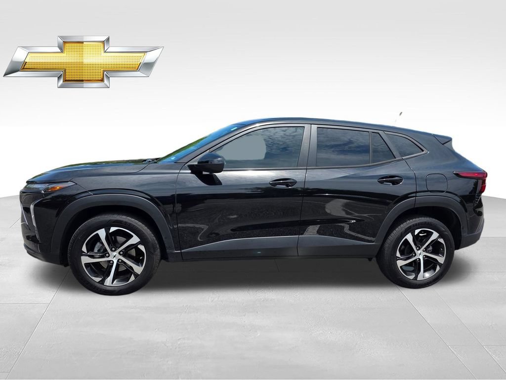 Used 2024 Chevrolet Trax RS FWD image 3