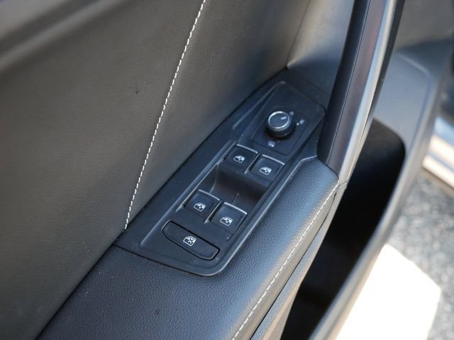 Certified 2023 Volkswagen Tiguan SE AWD/4WD image 16