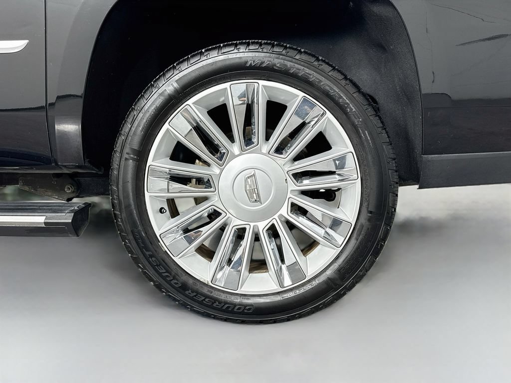 Used 2020 Cadillac Escalade ESV Platinum RWD image 47