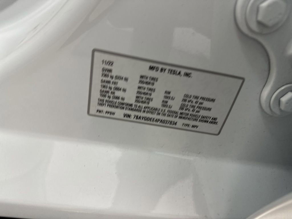 Used 2023 Tesla Model Y Long Range image 28