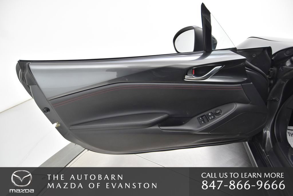 Used 2017 MAZDA MX-5 Miata RF Club image 35
