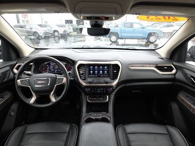 Used 2023 GMC Acadia Denali w/ Denali Technology Package AWD/4WD image 24