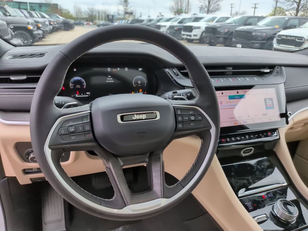 New 2026 Jeep Grand Cherokee L Limited AWD/4WD image 33