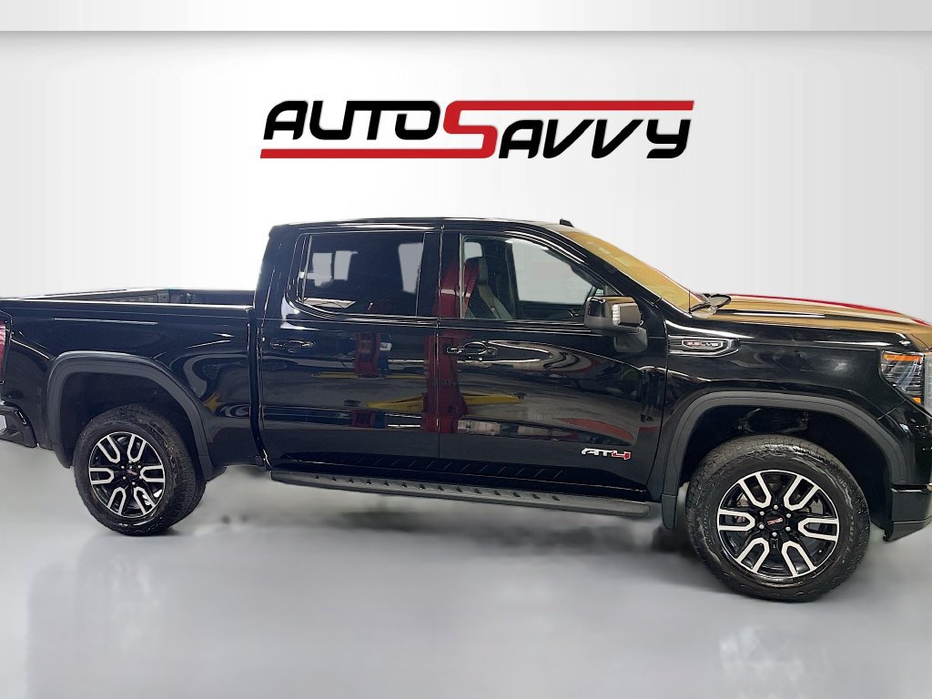 Used 2025 GMC Sierra 1500 AT4 w/ AT4 Premium Package AWD/4WD image 8
