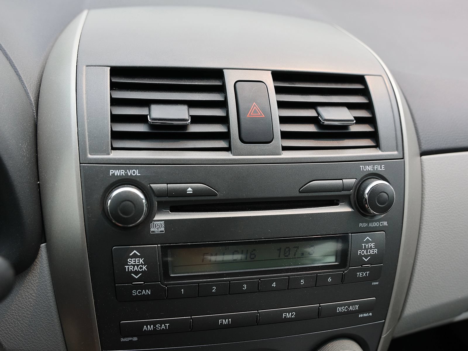 Used 2011 Toyota Corolla LE FWD image 22